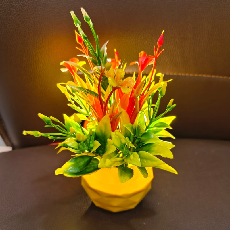 Green Belly Blaze in Diamond Vase